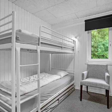 Four-bedroom In Casa vacanze