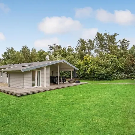 Four-bedroom In Spottrup